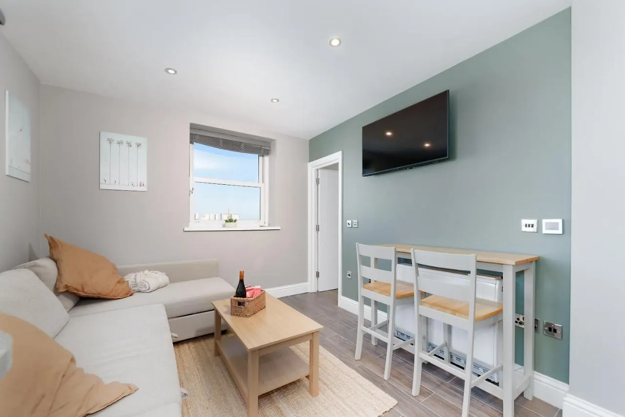Cosy Retreat With Views Of Brighton City And Sea 0*,  Birleşik Krallık